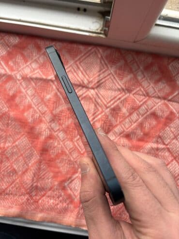 IPhone 13, 256 GB, Midnight, Simsiz şarj