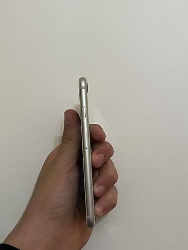 yeni iphone 5s: IPhone 8, 64 GB, Gümüşü, Barmaq izi — 5