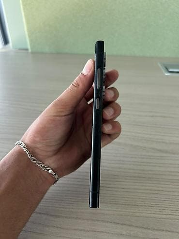 samsung c: Samsung Galaxy S24 Ultra, 256 GB, rəng - Qara, Simsiz şarj — 4