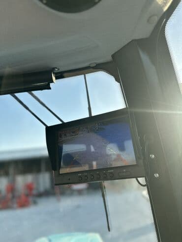 dete 75 трактор: Yeni RD1004 modeli traktor. Mavi və ağ rənglərdə, kabinli və müasir — 10