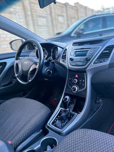 kia forte 2017: Hyundai Elantra: 1.6 l | 2014 il Sedan — 14