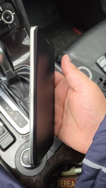 led foto: Honor Magic 6 Pro, 512 GB, rəng - Yaşıl, Face ID — 4