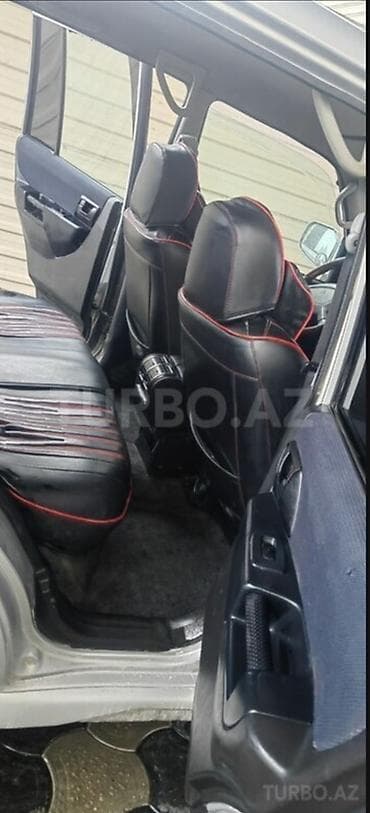 mitsubishi l200 2005: Mitsubishi Pajero: 1.8 l | 2002 il 252000 km Ofrouder/SUV — 2