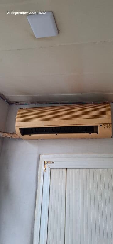 kiraye ev telebe: Kiraye ucun 1otaqli studiya tipli menzil. 1 otaqli Ev butun lazimli — 8