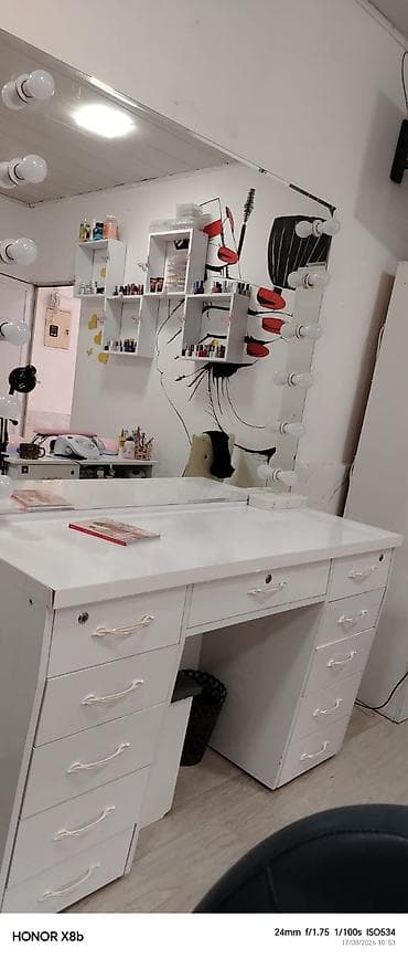 ev mebeleri: Vizaj masası və güzgü komplekti - Professional vizaj masası: geniş iş — 1