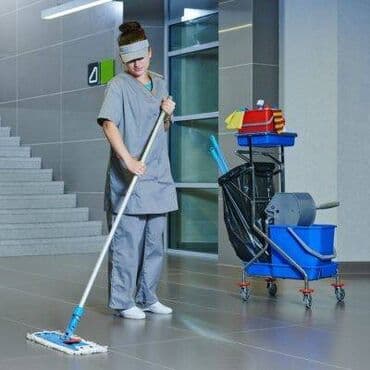 apteke xadime: Xadimə tələb olunur, Ayda 2 dəfə ödəniş, 30-45 yaş, 1 ildən az təcrübə — 1