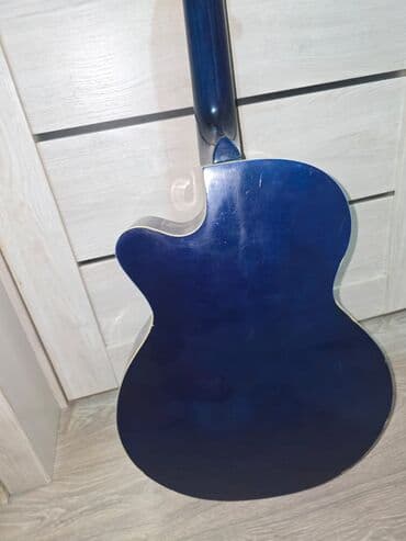 Akkordeonlar: Akustik gitara, 6 sim, İşlənmiş, Ünvandan götürmə, Ödənişli çatdırılma — 4