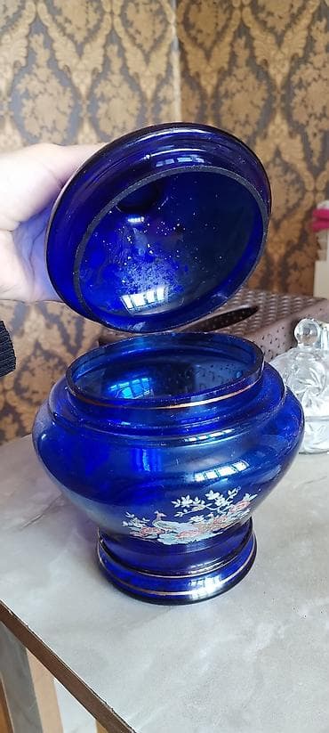 bezekli yumurta sekilleri: Kobalt-mavi şüşədən qapaqlı dekorativ qab - Material: qalın — 1