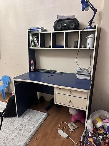 Sifarişlə taburetkalar: Künc masa, Stulsuz, Polkalı, Siyirməli, Sadə laminat — 3