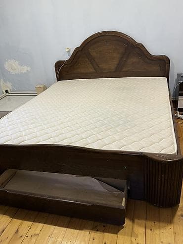 taxt ucun matras: İki nəfərlik taxt və matras Tam işləkdir sökülüb veriləcək ünvan — 2