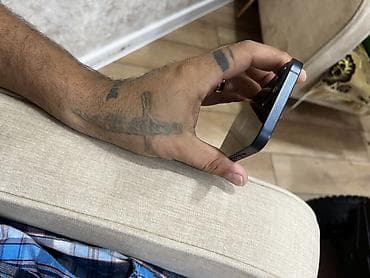 apple mac mini: IPhone 13, Qara, Face ID — 4