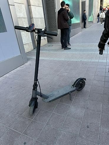 Электросамокаты: Şəhərdaxili hərəkət üçün elektrikli skuter - Rəng: qara, yığcam və — 1