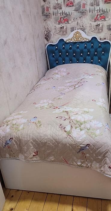 ofis kreslo satilir: Gul✔️110 man(Bineqedi). Mavi başlıqlı krovat. Uzunluğu 210 sm. Baza — 1