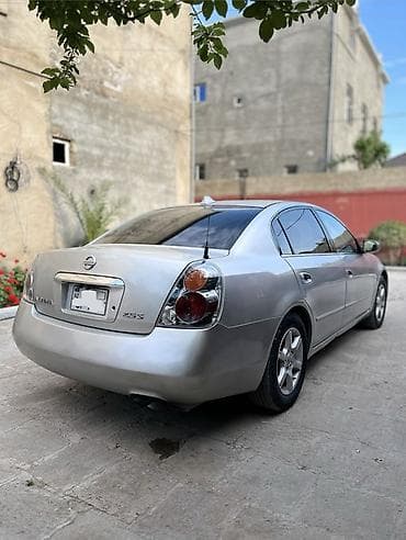 maxima 10 40 yağ: Nissan Altima: 2.5 l | Sedan — 4
