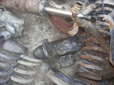 maşın ucun pec: Avtomobil ehtiyat hissələri – müxtəlif komplektasiya Mercedes. 190 — 10