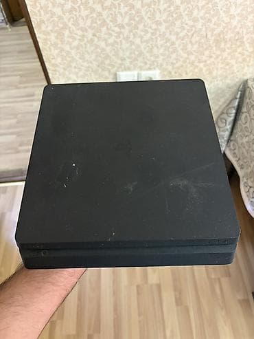 PlayStation 4 Slim oyun konsolu - Model: PS4 Slim (Sony PlayStation lalafo.az -da PlayStation 4 Slim oyun konsolu - Model: PS4 Slim (Sony PlayStation
