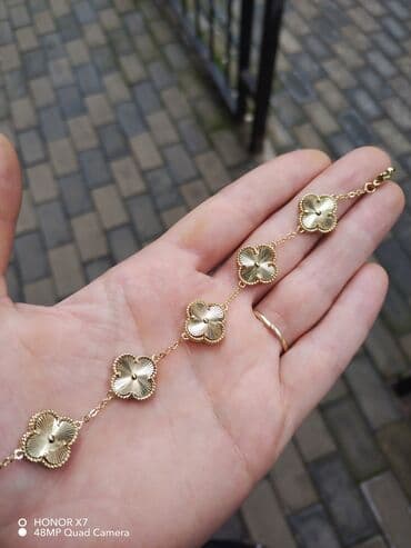 gümüş qolbaqlar qadin üçün: Qızılı rəngli çiçək bəzəkli qolbaq - Material: metal ərinti, qızılı — 1