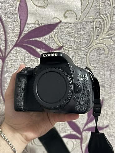 canon powershot: Canon EOS 600D DSLR fotoaparat dəsti - Korpus: Canon EOS 600D (APS‑C — 3