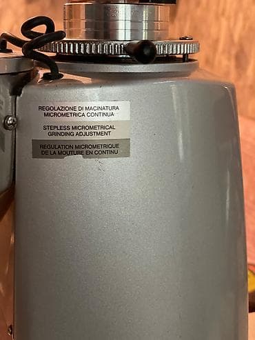 Kompressorlar: Grinder icareye verilir — 2