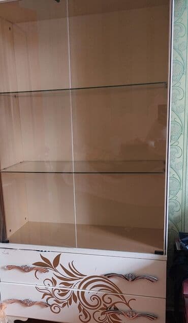 стеклянные полки на стену: Купе, 2 двери Прямой шкаф, Горка — 1