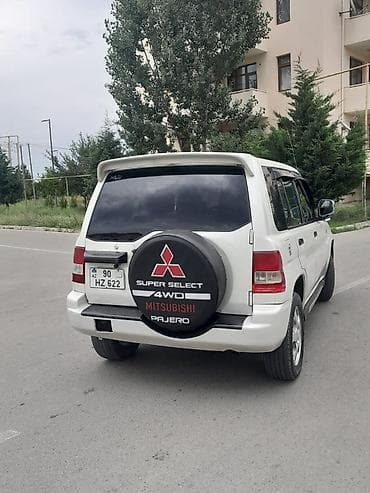 07 salon: Mitsubishi Pajero: 2 l | 2001 il 362184 km Ofrouder/SUV — 5