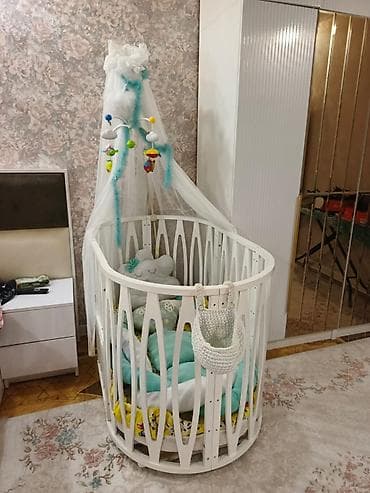 Beşik 150 azn Yeni kimidi, az istifadə olunub. 560 manata alınıb — 1
