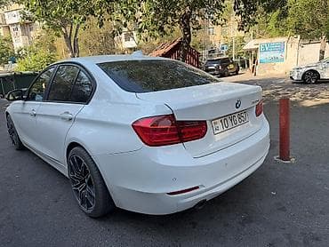 masin kredit: BMW 3 series: 2 l | Sedan — 2