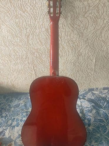 Klassik akustik gitara - Korpus: təbii açıq rəngli ön lövhə — 4