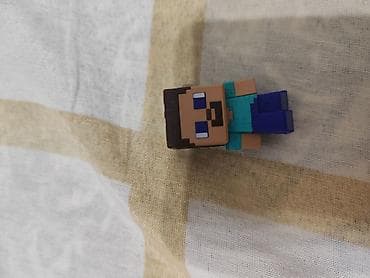 mutfaq oyuncaqları: Minecraft kinder joy Steve fiquru Qiyməti 4 AZN metrolara pulsuz — 1