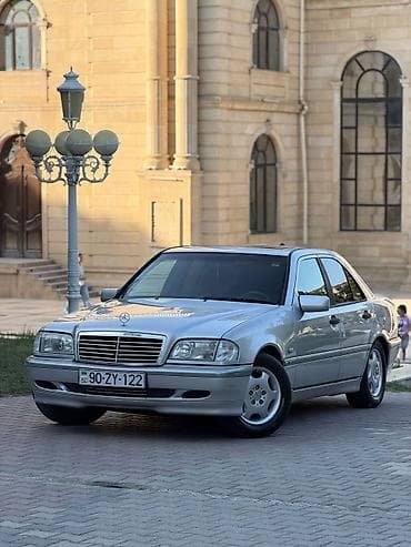 vaz 21 02: Mercedes-Benz C-Class: 1.8 l | 2000 il Sedan — 4