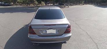 man tir: Mercedes-Benz E-Class: 2.7 l | 2003 il Sedan — 8