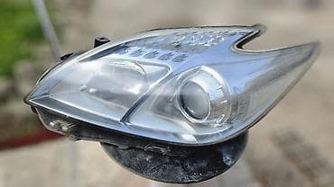 rav 4 fara: Sağ, Yaxın və uzaq vuran işıqlar Toyota, Orijinal, Yaponiya — 1