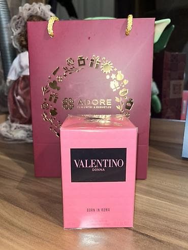 eclat sport perfume: VALENTINO Donna Born in Roma – qadınlar üçün eau de parfum - Həcm: 50 — 1