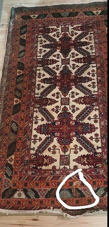 72 illlik qedim Xalça – əl toxuması,Quba Ag gul naxisi, - Material — 3