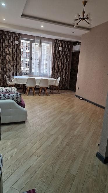 ev kiraye: MAKLER NARAHAT ETMƏSİN ! 28 may metro çıxışında 3 otaqlı. 2 balkon 2 — 5