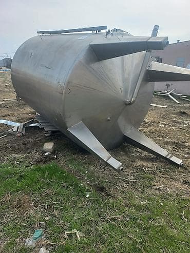 Bak, Paslanmayan polad