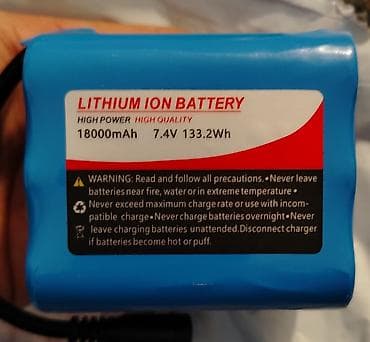 diger telefonlar: Litium akkumulyatorubir neçə balıqçı yem daşıyan RC gəmilər üçün — 1