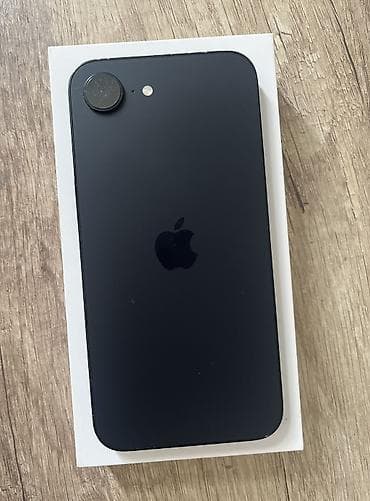 iphone 8 telefon: IPhone 16e, 128 GB, Qara, Simsiz şarj, Face ID, Sənədlərlə — 5