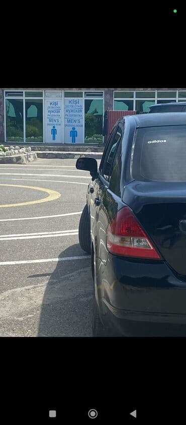 masin ucun uzlukler: Nissan Tiida sedan, qara rəng. - Ban növü: 4 qapılı sedan - Rəng — 7