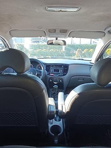 karola: Kia Rio: 1.4 l | Hetçbek — 4