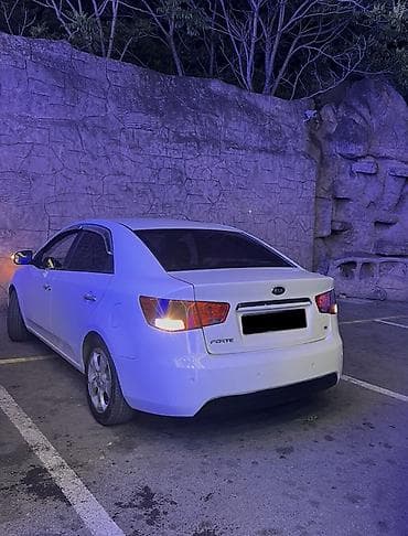 kia rio 2012 radiator: Kia Forte: 1.6 l | 2010 il Sedan — 8