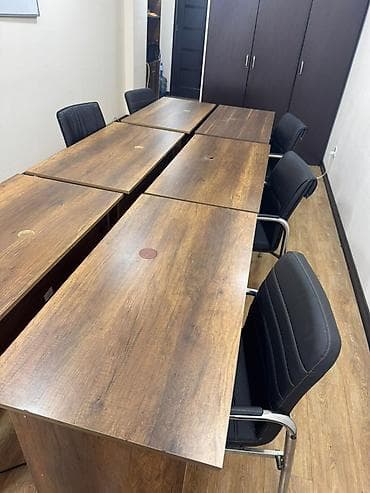 ofisde islenib: Ofis üçün işçi masaları, stullar dəsti və şkaf Təkdə satılır və — 7