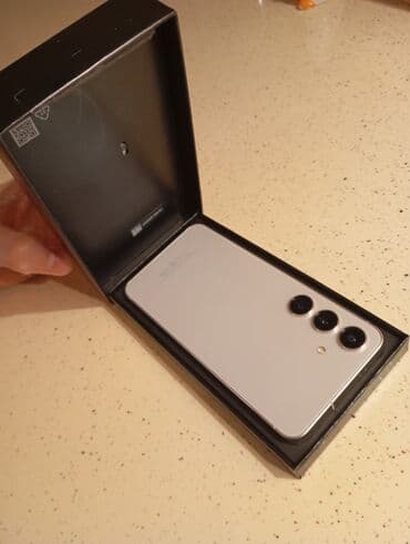 Audio: Samsung Galaxy S24, 256 GB, rəng - Boz, Barmaq izi — 2