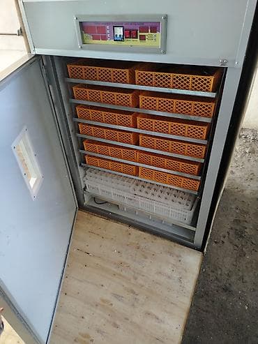 servis avadanliqlari: Təsərrüfat avadanlığı paketi 1) Taxıl üyüdən/qarışdıran aparat - — 2