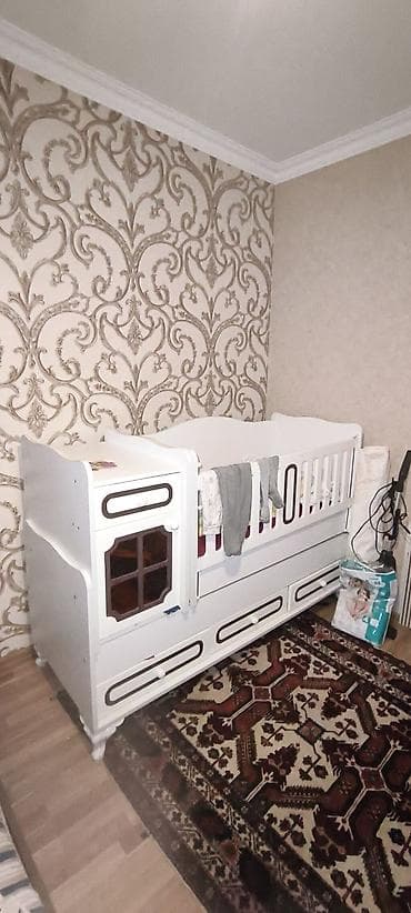 Beşiklər: Oğlan və qız üçün, Dördbucaq, Beşik, Yellənmə mexanizmsiz — 4