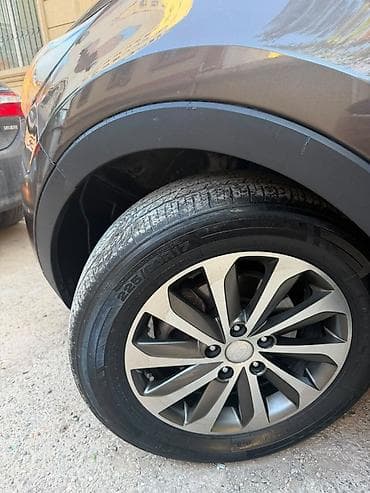 Продажа авто: Kia Sportage SUV - Kuzov rəngi: qəhvəyi, parlaq örtük - Geniş — 7