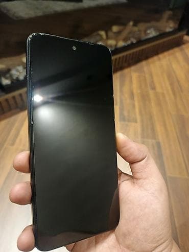 ihpone 8: Infinix Hot 30 Play, 128 GB, rəng - Göy, Sensor — 2