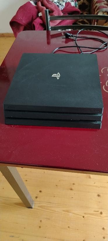 corab tikən aparat: Sony PlayStation 4 Pro oyun konsolu Xüsusiyyətlər: - Model: PS4 Pro — 1