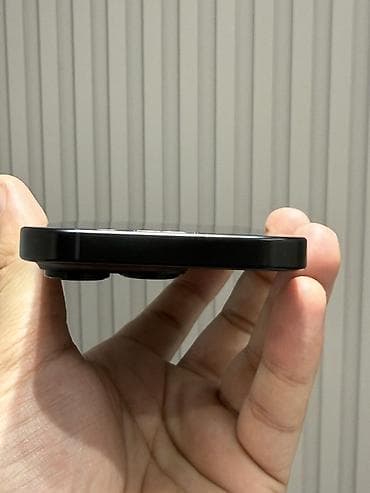 vozol 6 k: IPhone 16 Pro, 256 GB, Black Titanium, Zəmanət, Simsiz şarj, Face ID — 5