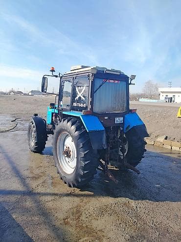 bmw 330 i: Məhsul: Belarus MTZ 1221.2 traktor və qoşma avadanlıq Təsvir: - Güclü — 2